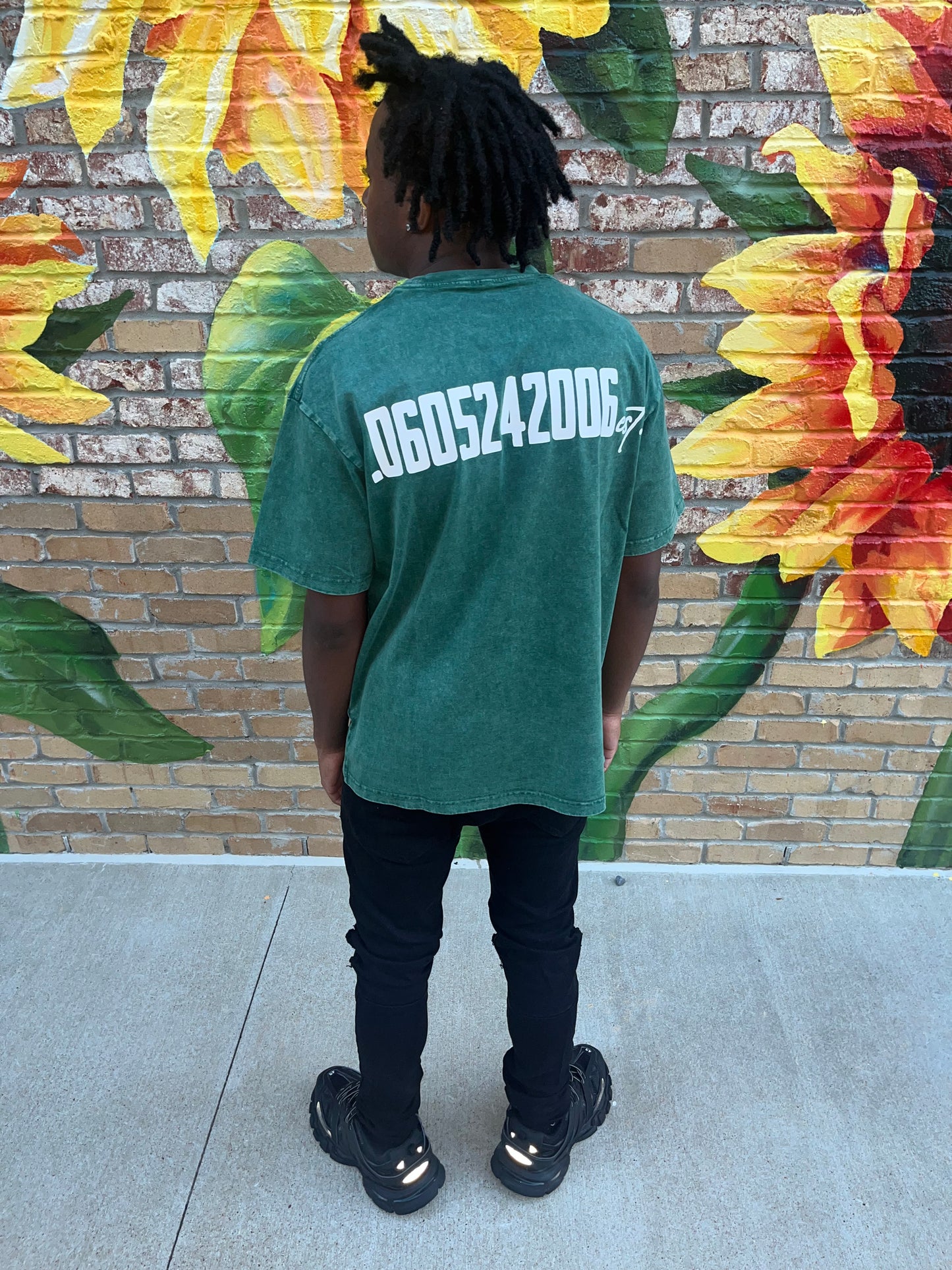 “SUSPECT No.06” OVERSIZED SHIRTS